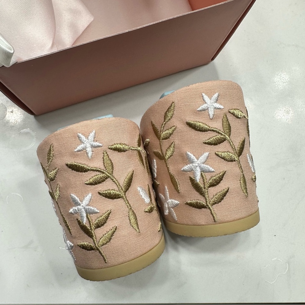 Pashion Footwear x Emmy - 3” Sand Gold Floral Embroidery Block Heel - Size 9-11